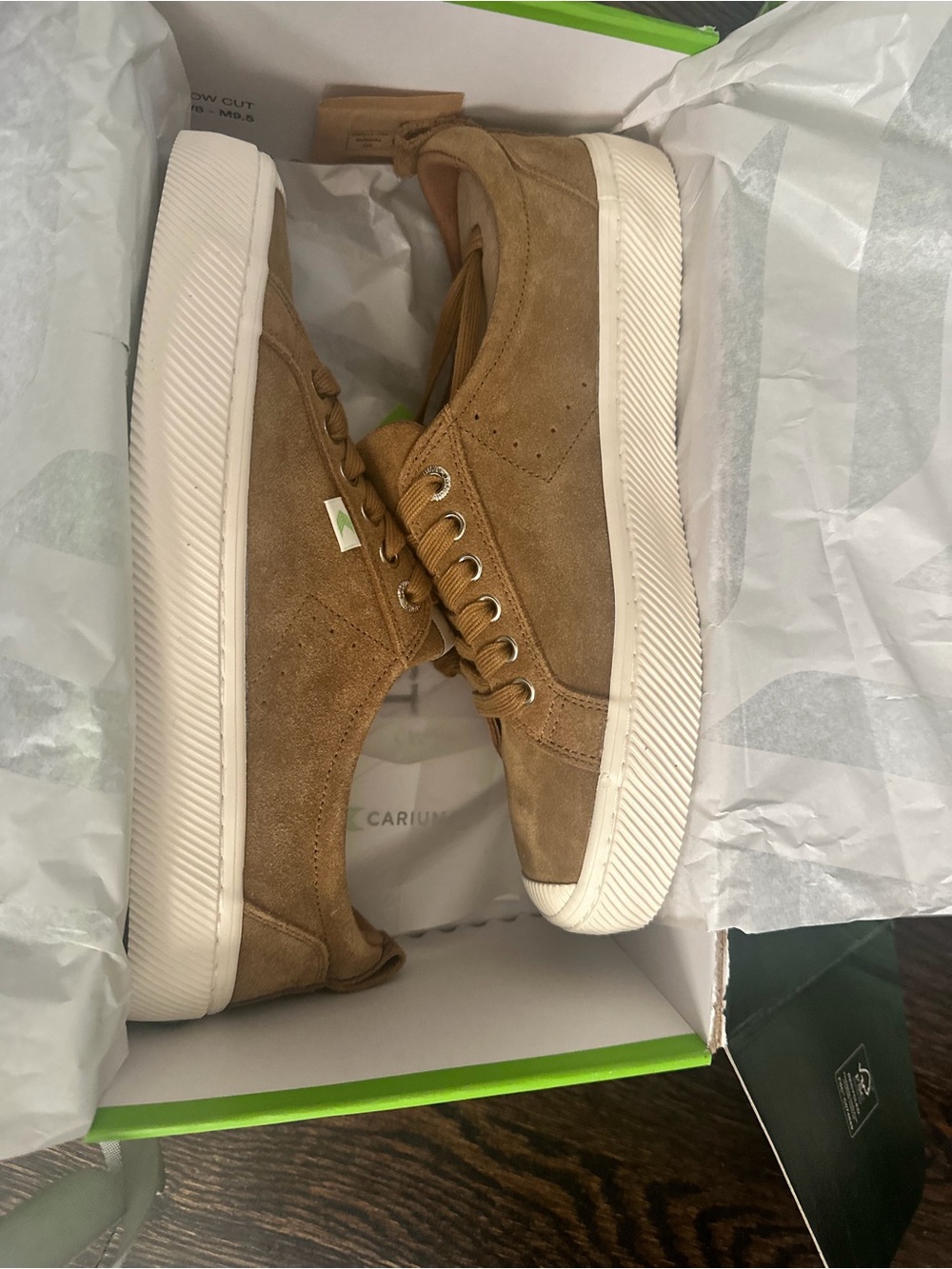 Cariuma Men's Suede Low-Top Sneakers - Tan